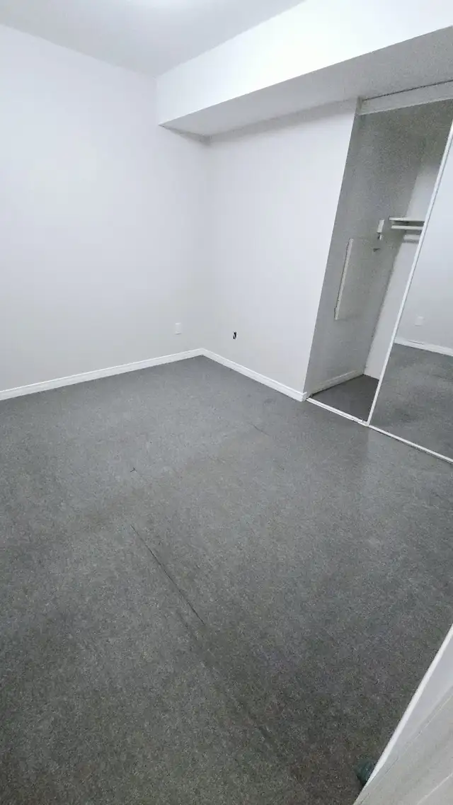 Basement Apt for Rent - Photo 8