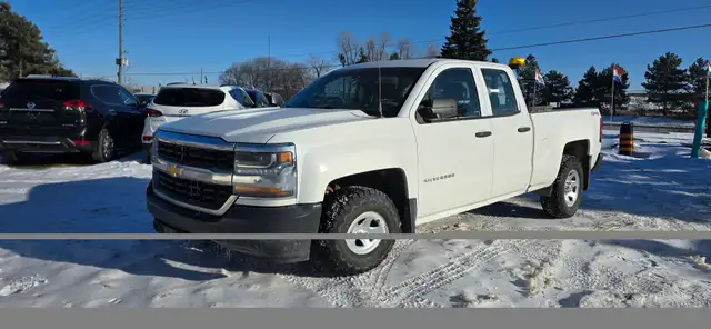 2016 Chevrolet Silverado 1500 Work Truck - 4x4 - Loaded interior