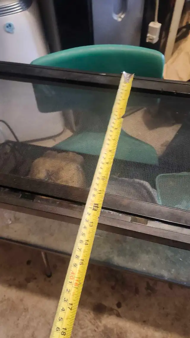 2 aquariums 10 gallon and 20 gallon - Photo 9