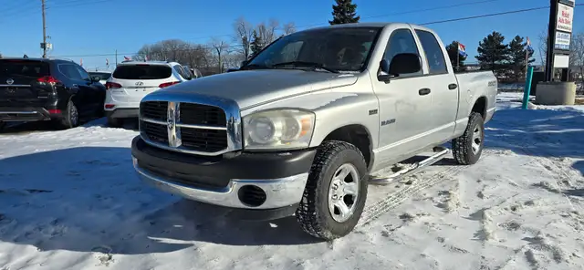 2008 Dodge Ram 1500 ST 4x4 - 4 Doors -Tow package! - Photo 3