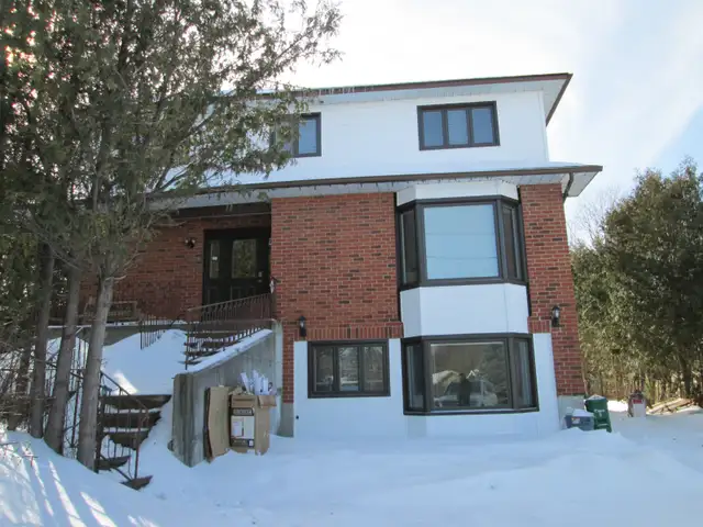 All Inclusive, Walk to Carleton U, Full Ensuite bath. - Photo 6