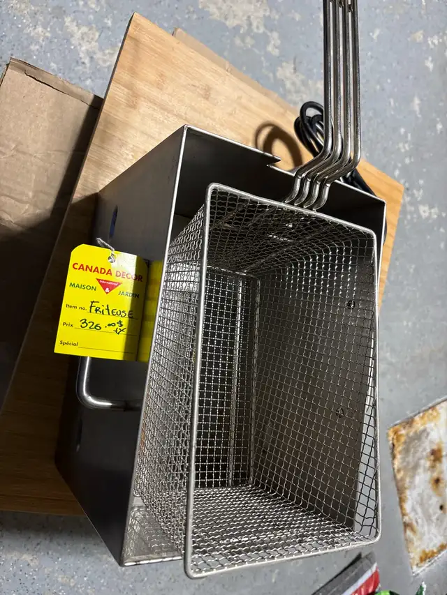 Canada Decor Deep Fryer - Photo 3