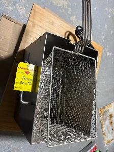 Canada Decor Deep Fryer - Photo 3