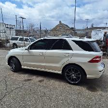 2014 Mercedes-Benz M-Class ML 550 no rust or scratches, super cl - Photo 2