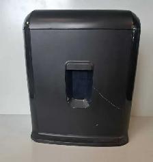 Staples Shredder SPLBXC102A (31470714)