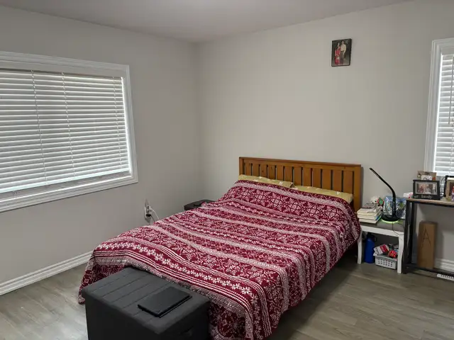 Modern & Bright Executive Home – Available for Rent! - Photo 7