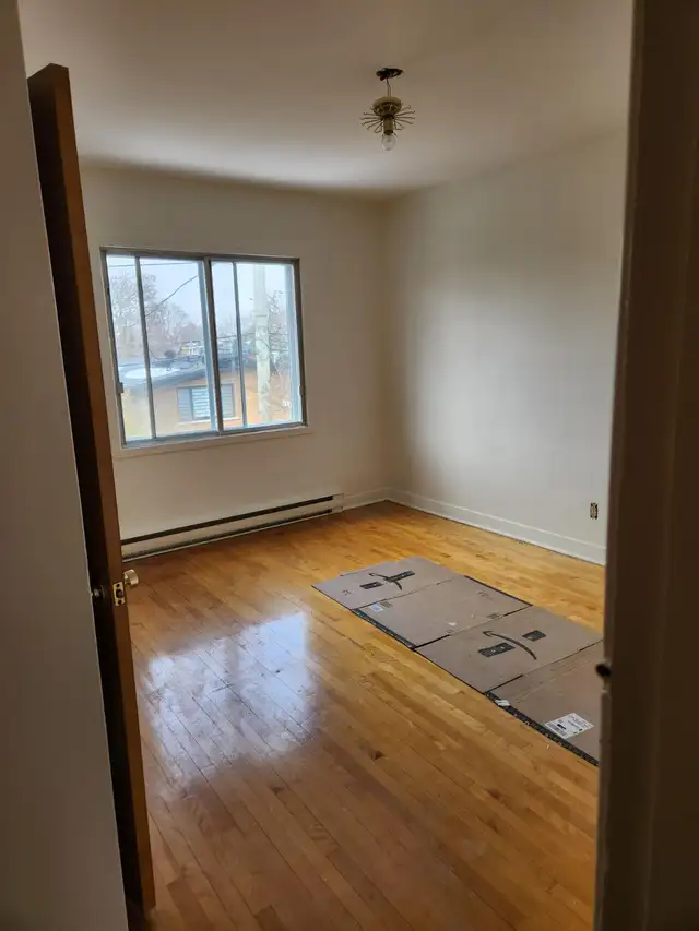 4 1/2 for Rent starting May 1st - Photo 3