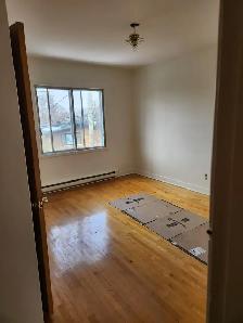 4 1/2 for Rent starting May 1st - Photo 3