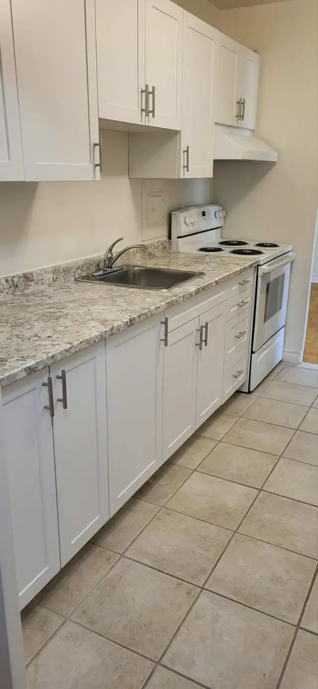 Gorgeous Two Bedroom Apartment Available  May 1st