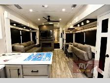 2025 Jayco Pinnacle 38FBRK - Photo 5