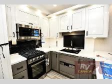 2025 Jayco Pinnacle 38FBRK - Photo 14