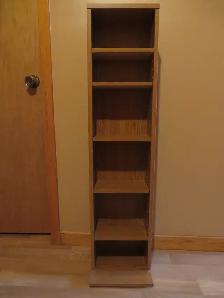 ETAGERE EN BOIS POUR CD SOLIDE ET PESANTE