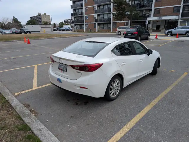 2014 Mazda3 GS-SKY Touring 6 speed (Manual) - Photo 2