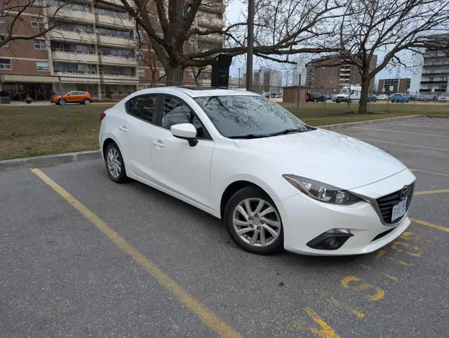 2014 Mazda3 GS-SKY Touring 6 speed (Manual) - Photo 3