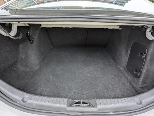 2014 Mazda3 GS-SKY Touring 6 speed (Manual) - Photo 9