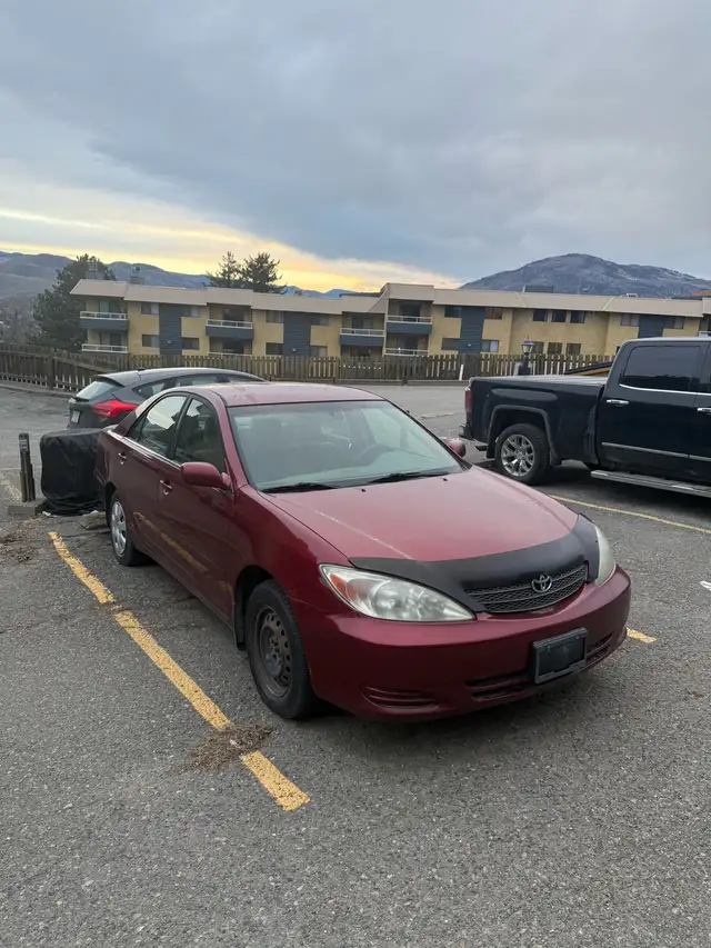 2002 Toyota Camry - Photo 2