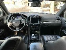 2018 Chrysler 300 3.6L V6 RWD For Sale. - Photo 9