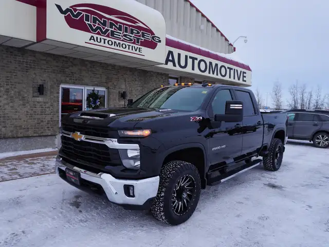 2024 Chevrolet SILVERADO 2500HD LOADED DURAMAX, BUCKETS/CONSOLE - Photo 4