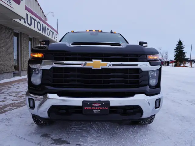 2024 Chevrolet SILVERADO 2500HD LOADED DURAMAX, BUCKETS/CONSOLE - Photo 5