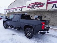 2024 Chevrolet SILVERADO 2500HD LOADED DURAMAX, BUCKETS/CONSOLE - Photo 10