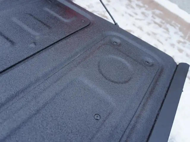 2024 Chevrolet SILVERADO 2500HD LOADED DURAMAX, BUCKETS/CONSOLE - Photo 16