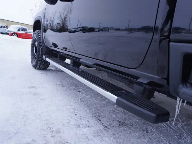 2024 Chevrolet SILVERADO 2500HD LOADED DURAMAX, BUCKETS/CONSOLE - Photo 19