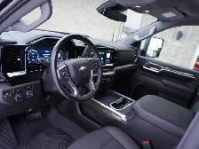 2024 Chevrolet SILVERADO 2500HD LOADED DURAMAX, BUCKETS/CONSOLE - Photo 25