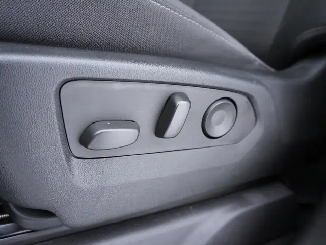 2024 Chevrolet SILVERADO 2500HD LOADED DURAMAX, BUCKETS/CONSOLE - Photo 27