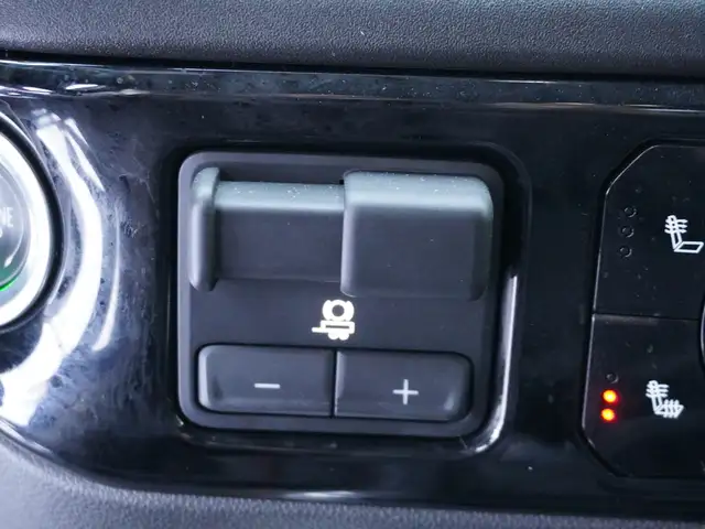 2024 Chevrolet SILVERADO 2500HD LOADED DURAMAX, BUCKETS/CONSOLE - Photo 30