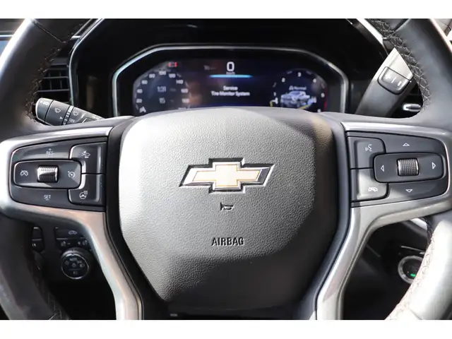 2024 Chevrolet SILVERADO 2500HD LOADED DURAMAX, BUCKETS/CONSOLE - Photo 33
