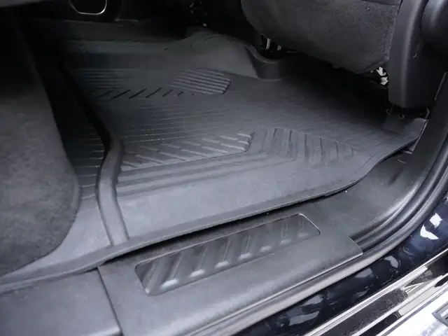 2024 Chevrolet SILVERADO 2500HD LOADED DURAMAX, BUCKETS/CONSOLE - Photo 44