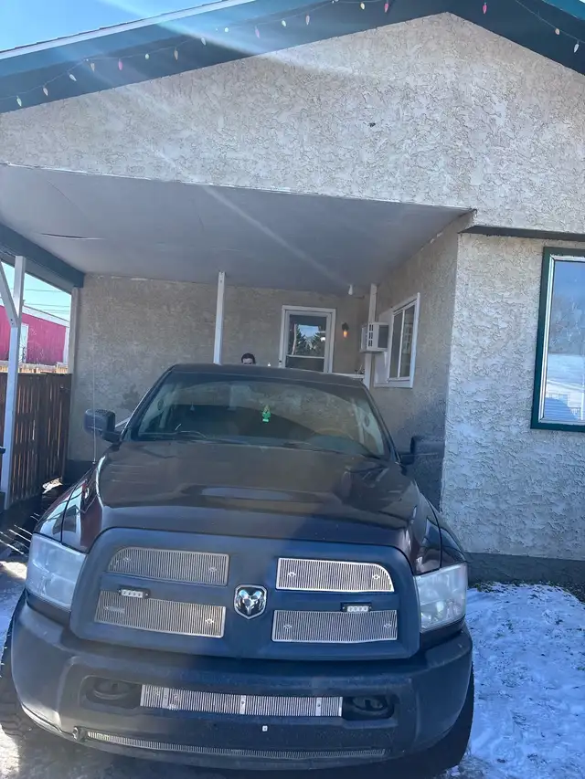 2014 ram 2500 lifted