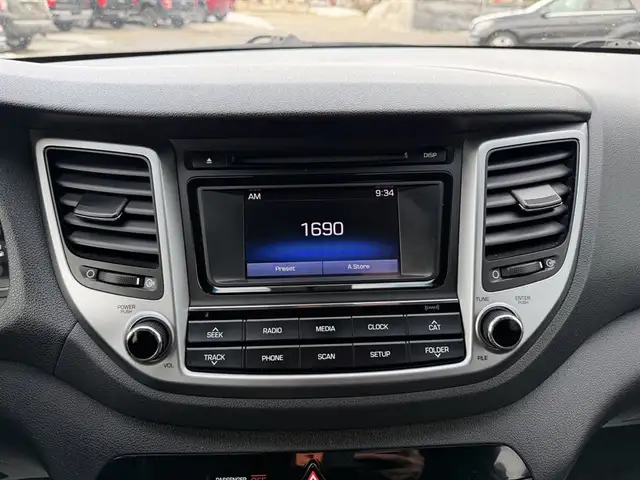 2016 Hyundai TUCSON 2.0L Luxury - Photo 14