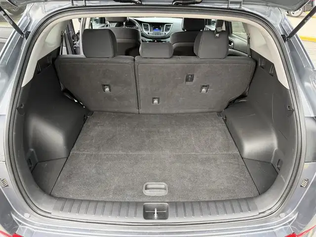 2016 Hyundai TUCSON 2.0L Luxury - Photo 17
