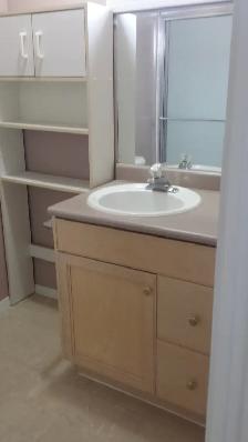 5 Bed 4 Bath 1900 Sq.Ft. Down Town Kelowna - Photo 7