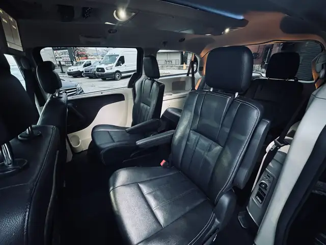 2018 Dodge Grand Caravan Crew - Photo 8