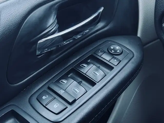 2018 Dodge Grand Caravan Crew - Photo 18