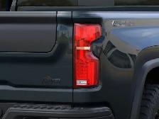 2026 Chevrolet Silverado 2500HD ZR2 - Photo 11
