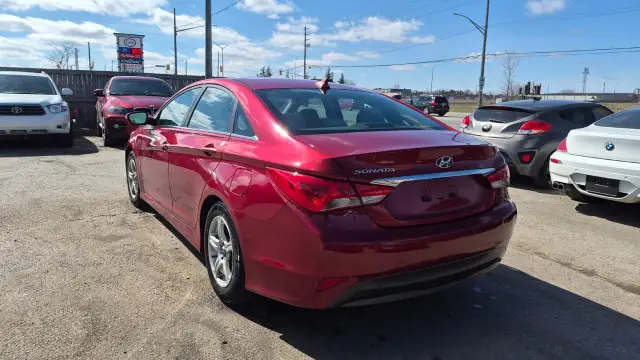 2014 Hyundai Sonata GLS, SEDAN, 2 SETS OF WHEELS, 4 CYL, CERTIFI - Photo 3