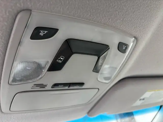 2011 Toyota Sienna LE - Photo 20