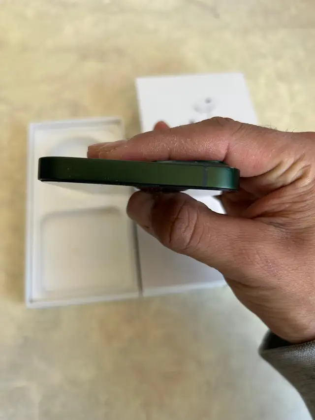 iPhone 13 128gb Airpods/Fast Charger/Delivery - Photo 5