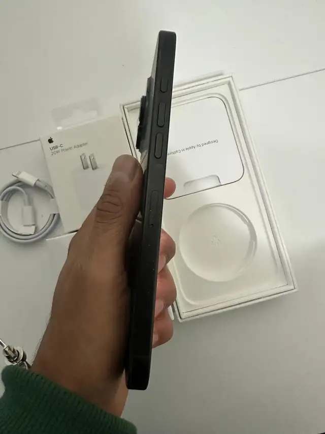 iPhone 16 Pro Max 256GB AIRPODS PKG/DELIVERY - Photo 3