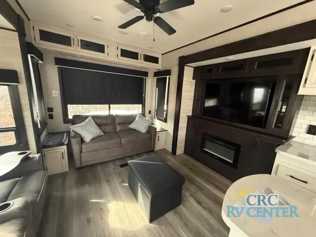 Deal of the Season, MINT 2023 Couples Park Model, Must Go! - Photo 10