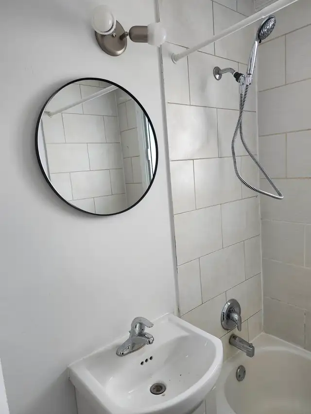 1295$/month-Renovated 41/2-Lachine-Available now. - Photo 8