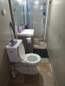 2 Bedrooms Basement Apartment - Photo 7