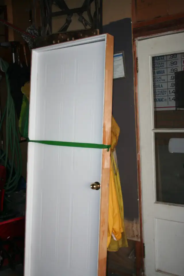 Portes d'intérieur 30'' x 80'' avec ou sans boites  Livraison po