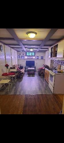 Basment for rent - Photo 9