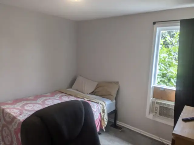 ONE MONTH OF RENT FREE! NO CREDIT CHECKS! NO EMPLOYMENT VERIFIC - Photo 4