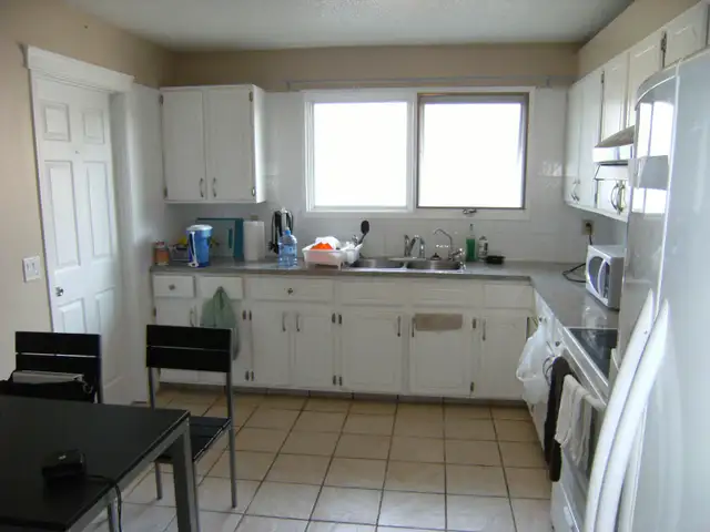 NE Newly Renovated Multiple Rooms for Rent (1) - Photo 3