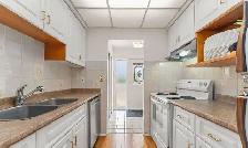 BRIGHT AND SPACIOUS ROOM FOR RENT  - NEWMARKET